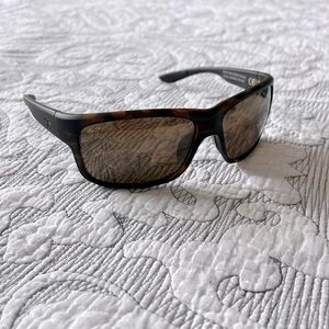 Brand new Maui Jim’s, love them but too heavy for my face. Polarized.